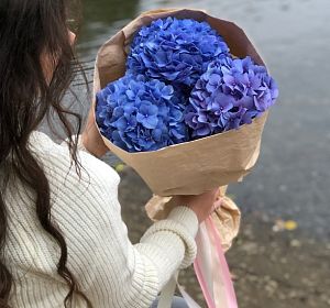 Букет из синих цветов — Букет На вершине счастья