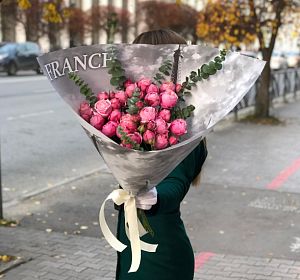 Свежесрезанные цветы — Букет из 9 пионовидных роз