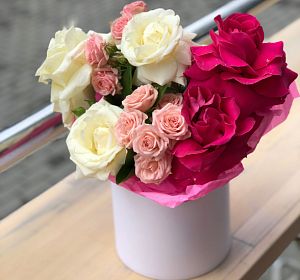 Цветы в шляпной коробке — Коробка с цветами Мечта