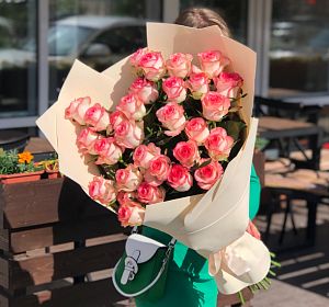 Букеты розовых роз — Очарование