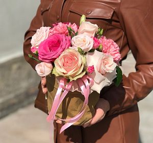 Букеты из кустовых роз с доставкой — Думай о прекрасном
